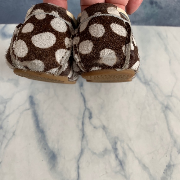 Boden Pony hair White & Brown Spotted Moccasins 9 - Picture 5 of 8